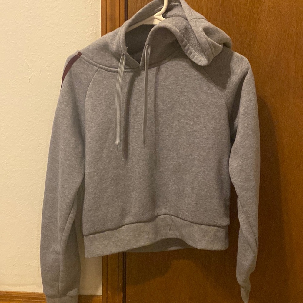 crop top hoodie